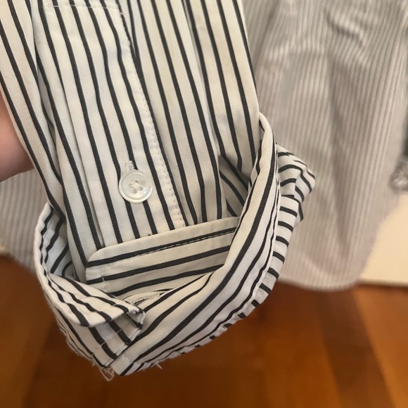 Oversized button up - Picture 5 of 5